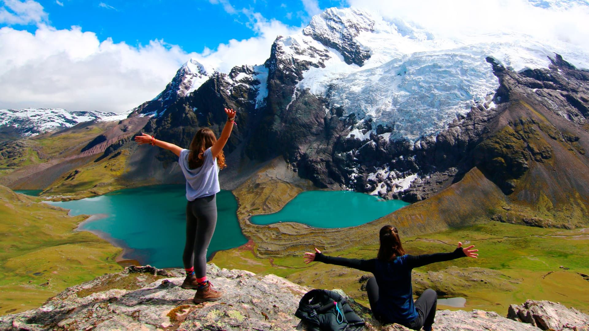 Tour 7 Lagunas y Montaña de Colores – Aventura de 2 días en los Andes peruanos.