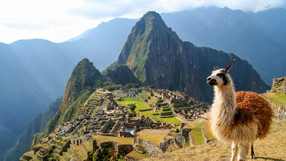Tour exclusivo a Machu Picchu – Descubre la maravilla del mundo con servicio premium.